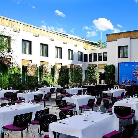 Four Points By Sheraton Лхаса Екстериор снимка