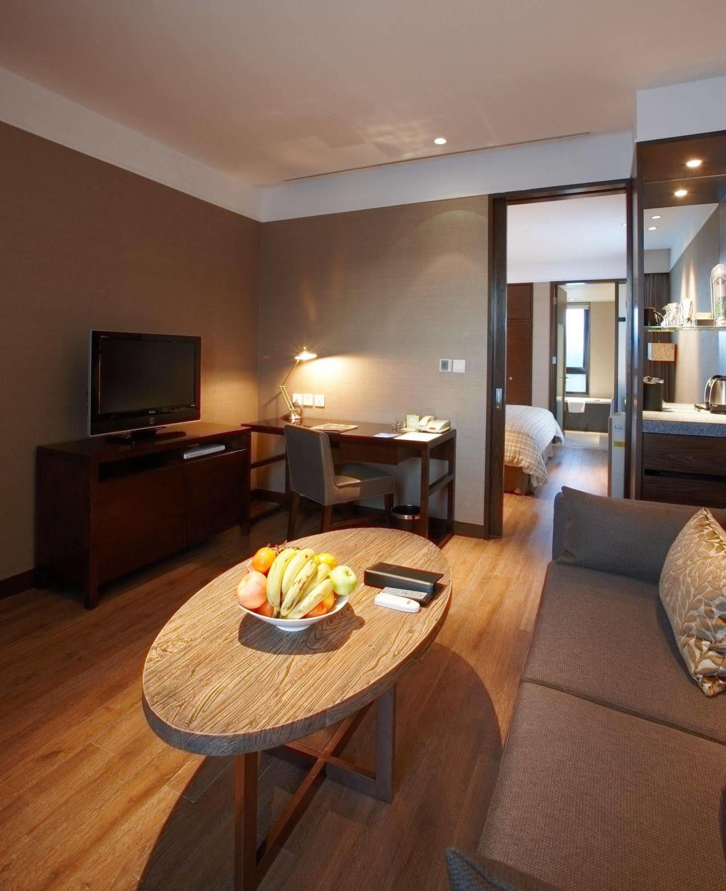 Four Points By Sheraton Лхаса Екстериор снимка