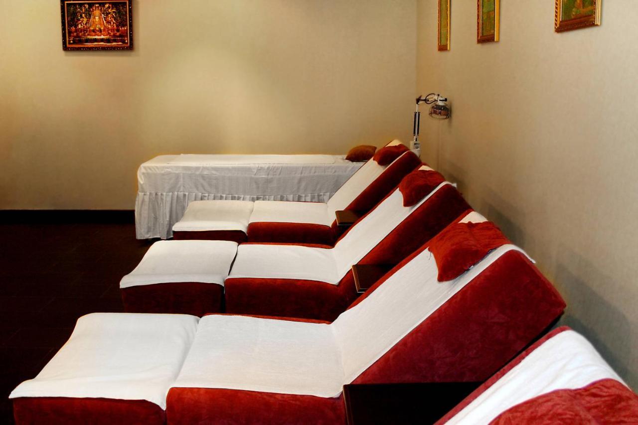 Four Points By Sheraton Лхаса Екстериор снимка